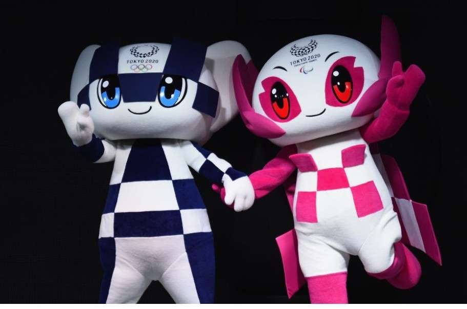 【人気沸騰】ミャクミャクが初めてのグラビア写真集を発売！“袋とじカット”も…2泊3日沖縄ロケで撮影　万博開幕から1年