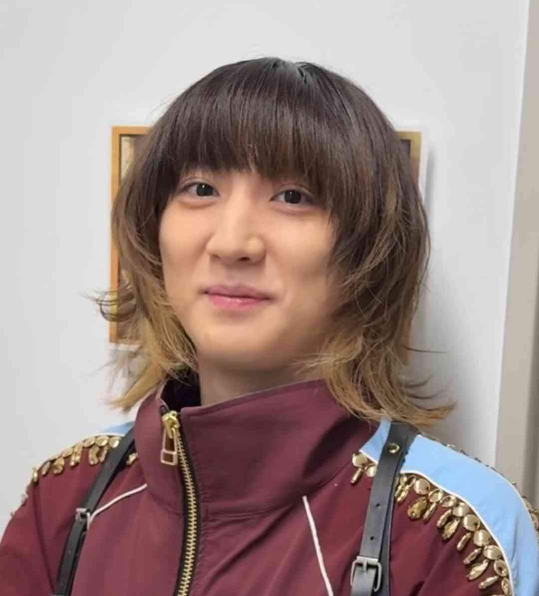 推しが変な髪型をしている