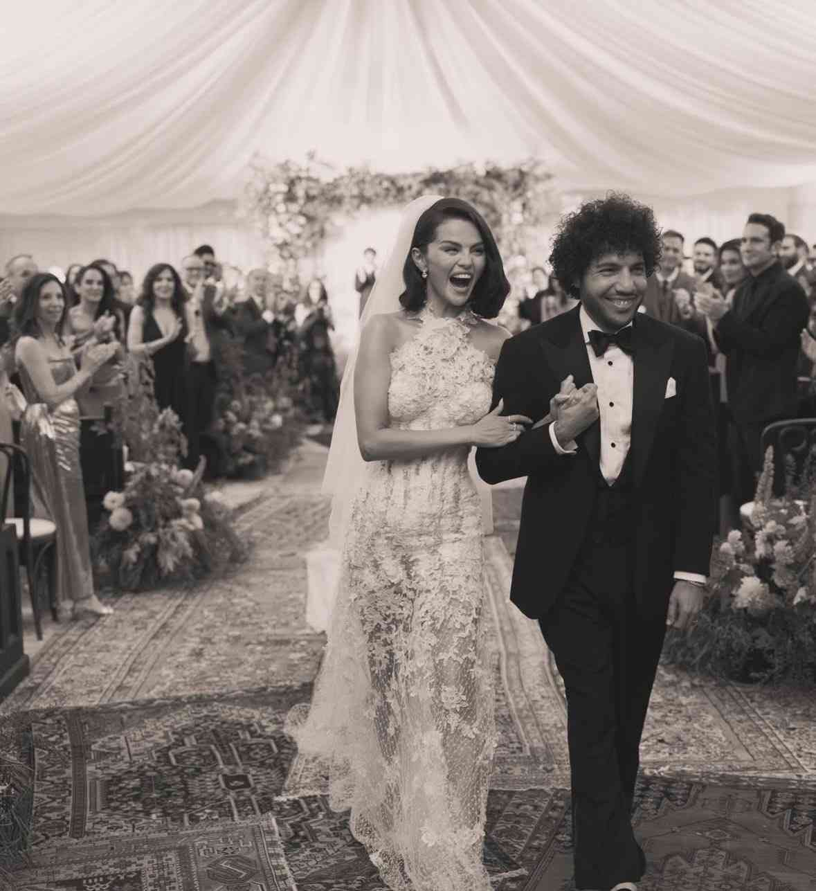 セレーナ・ゴメスのファン、夫ベニー・ブランコの不潔さに驚愕　真っ黒な足の裏に「なぜ結婚？」の声　オナラもわざと聞こえるように…