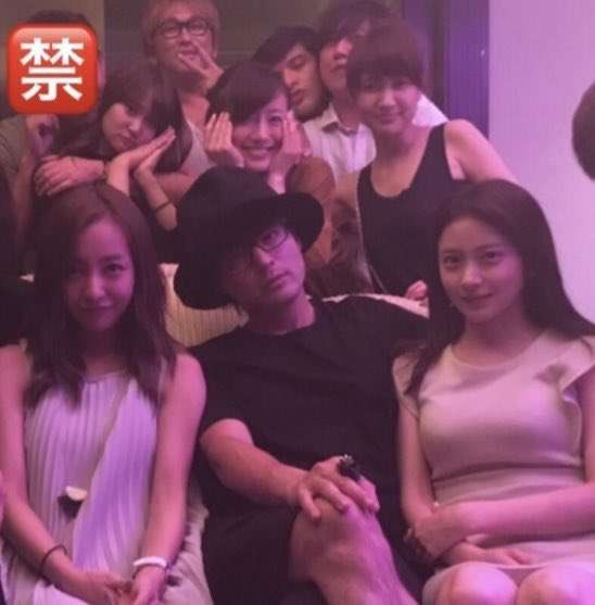 板野友美（34）の“激怒指導”が物議…！「中身がない」プロデュースするアイドルへの“感情論”指摘にちゃんみなと比較する声