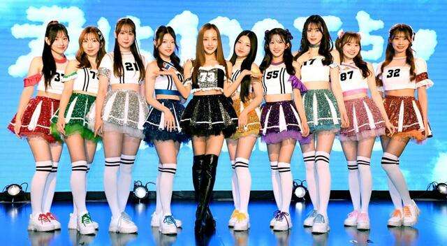 板野友美（34）の“激怒指導”が物議…！「中身がない」プロデュースするアイドルへの“感情論”指摘にちゃんみなと比較する声