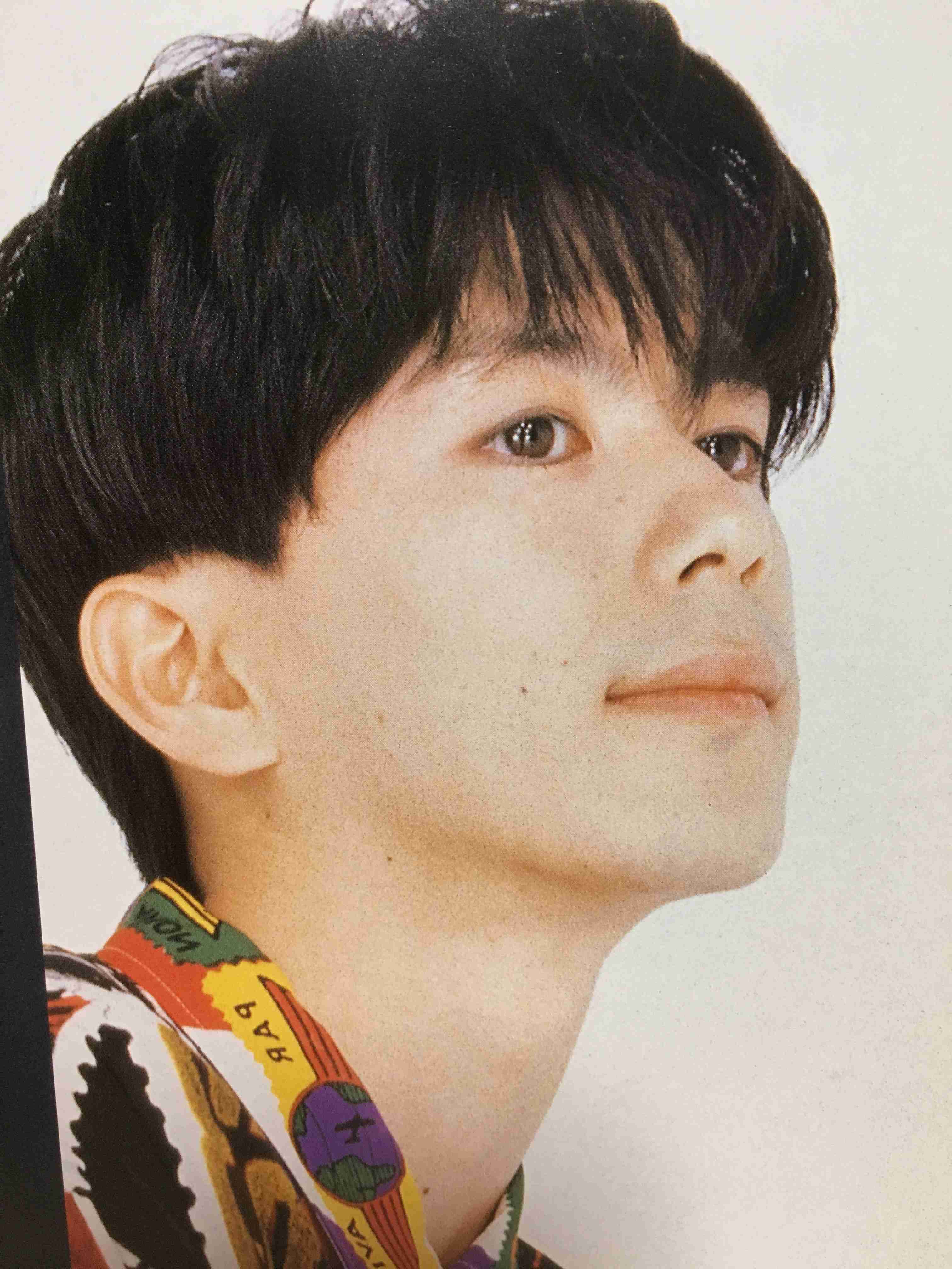 バンドのボーカル以外のメンバーの画像を貼って、バンド名が分かったら答えるトピPart2