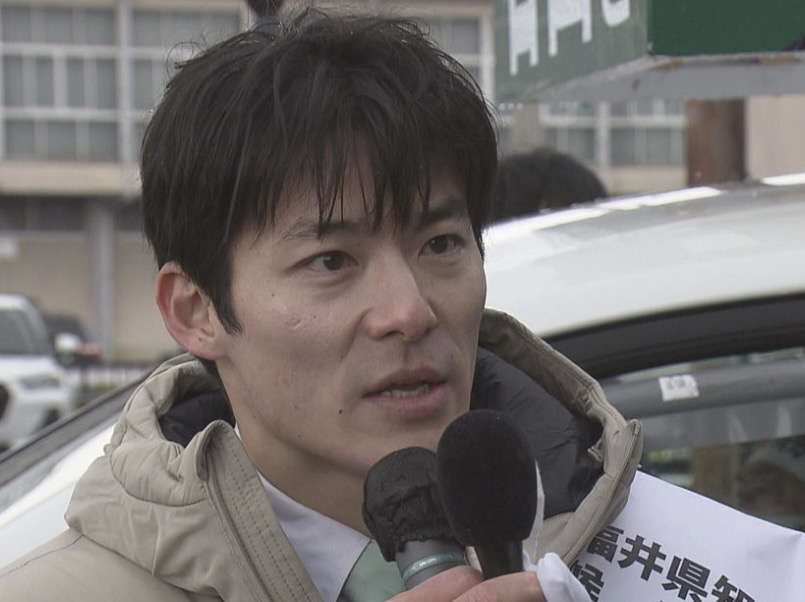 Number_i岸優太「ジムDAY」ボディメイクで鍛え上げた筋肉披露「腕の血管がすごい」「圧巻の肉体美」と反響