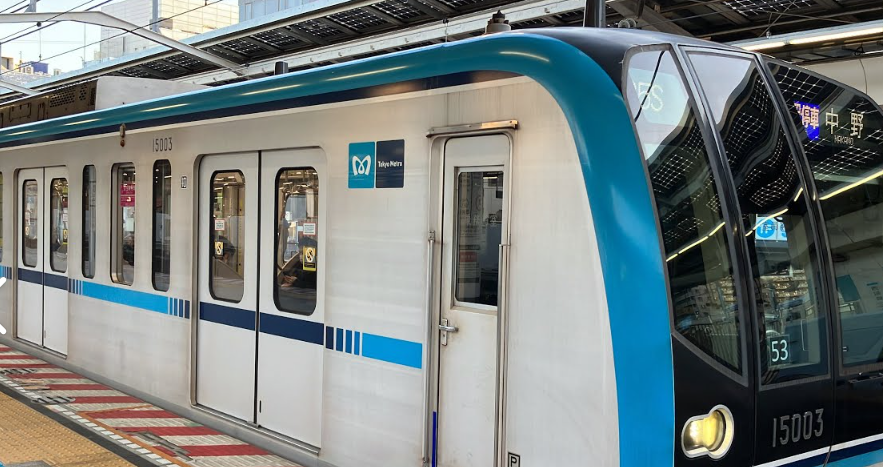 新卒が「週5の満員電車がツラい」と約2週間で退職！ 混雑率は「東京圏139％」「大阪圏116％」…経済損失は“年間3000億円”以上でも、会社員なら我慢すべき!? 混雑率の定義も確認