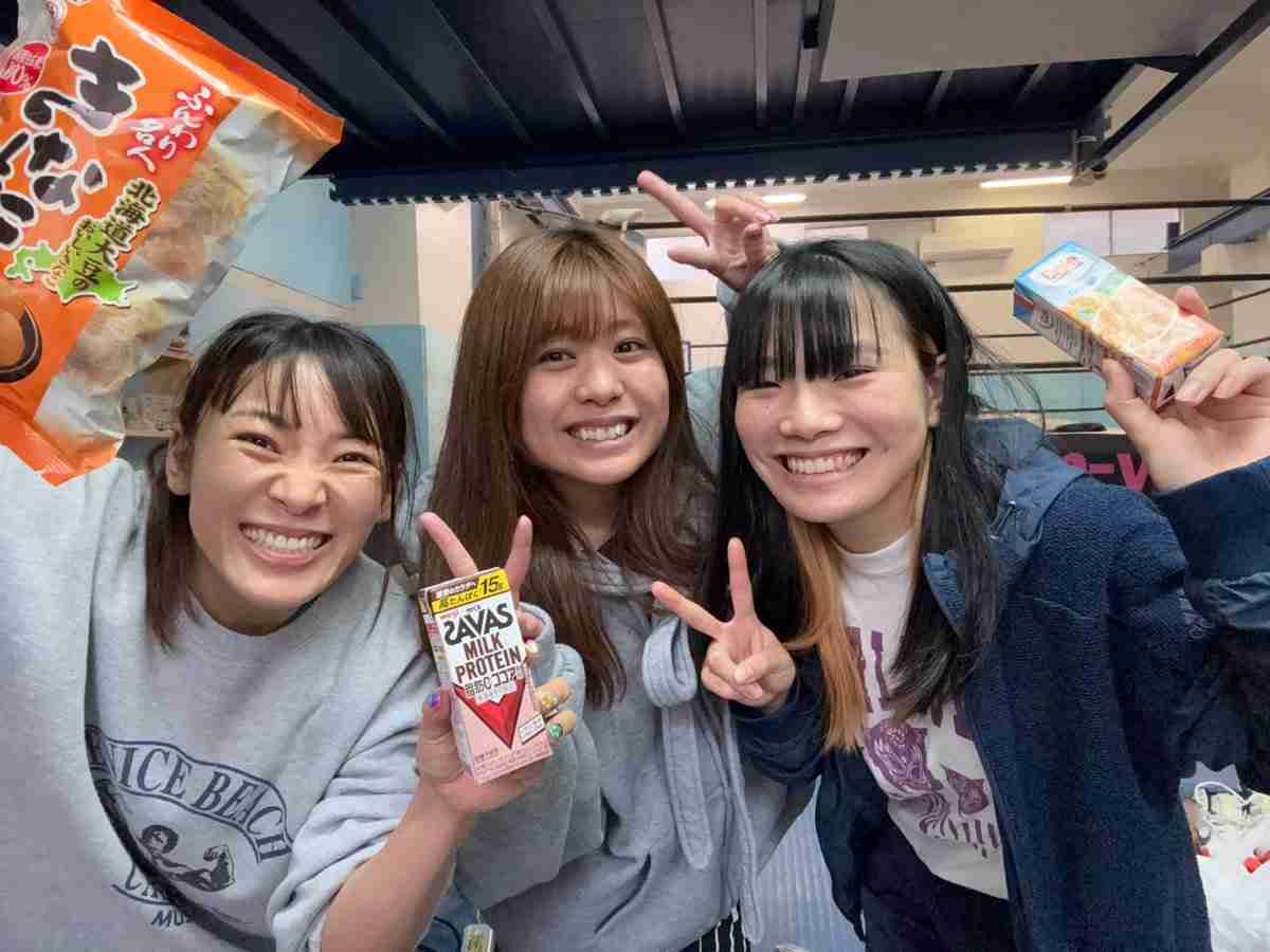 遅刻癖があるのに友達が多い人