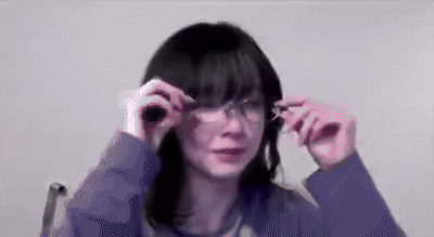 メガネはダサいのか