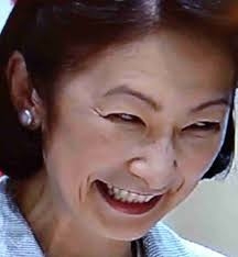天皇皇后両陛下とマクロン大統領夫妻が懇談　フランスで人気の漫画や日本で人気の仏文学が話題に　通訳交えず4人だけで昼食も