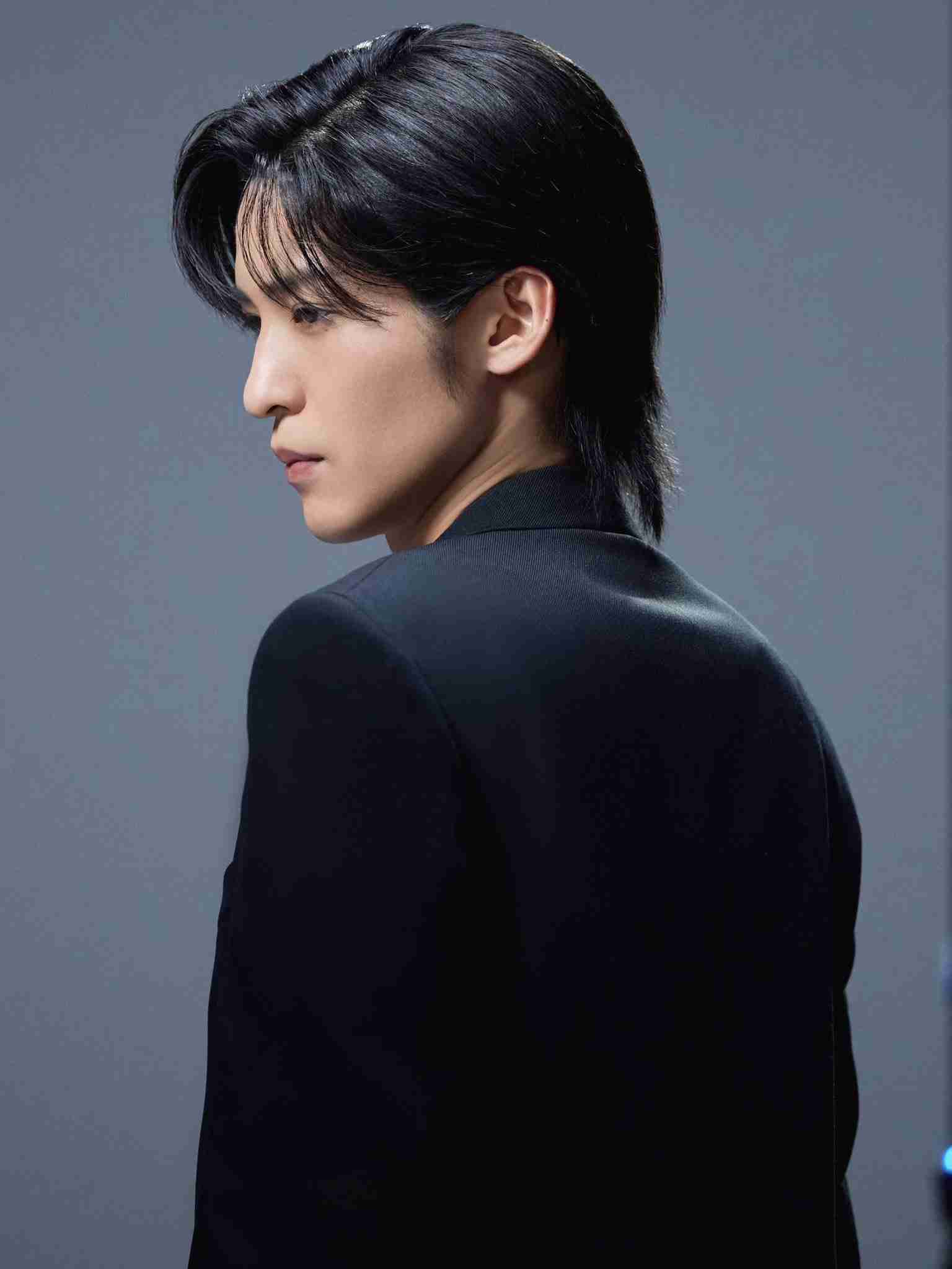 Snow Man目黒蓮、雨天の中ファンと交流→虹空に 約3ヶ月ぶり一時帰国に大歓声