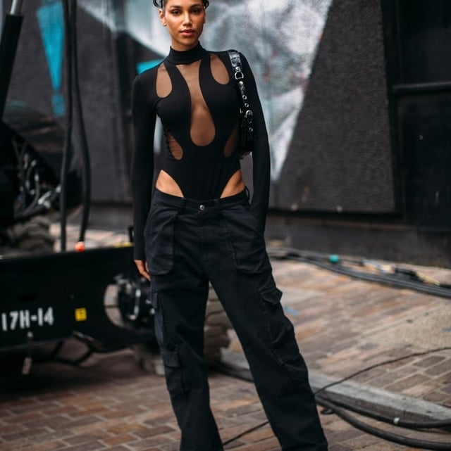 《タトゥーの次は“ハイレグ”インナー》三吉彩花 止まらない“攻め”スタイル…貫く“自分の価値観”