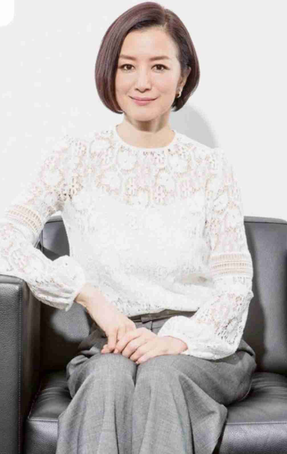 管理職アラフォー以上の女性のファッション、どんな感じですか？