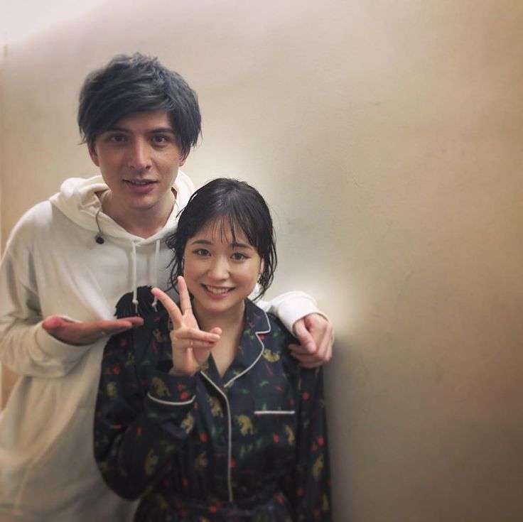 大原櫻子、timelesz 原嘉孝を “嘉孝” 呼び、365日連絡の親密ぶりにファン反発…過去に指摘された過剰なボディタッチ癖