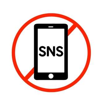 SNSをやめると幸福度が上がる？