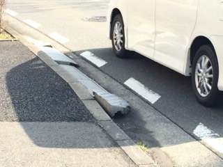 「狂ってるだろ」神奈川県警の自転車ルール投稿に“ブチギレ”コメント相次ぐ!?「日本をバカの国だと思った」「歩道を走らせろ」の声も