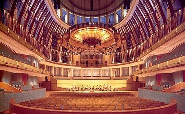 好きな劇場、コンサートホール、競技場etc…