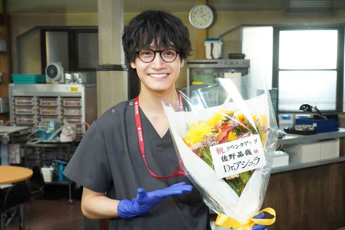 Aぇ! group佐野晶哉、NHK朝ドラ『風、薫る』に“クセ強キャラ”で本格登場…早くも沼る人続出