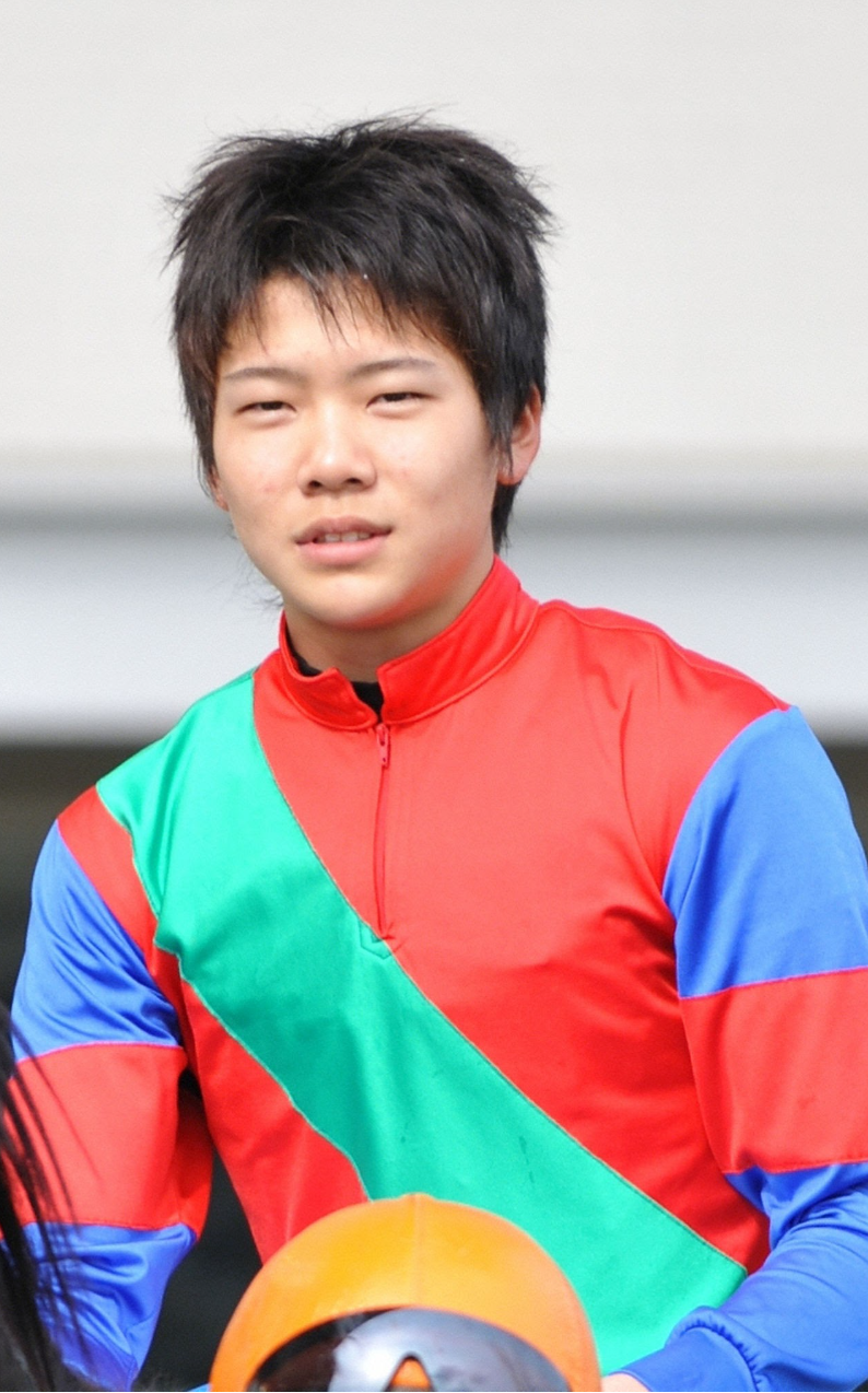 ほしのあき、夫・三浦皇成騎手とのプライベートショット披露「久し振りのゆっくりday」
