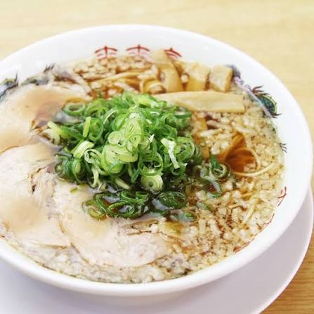 地元民が行列作って食べるラーメン屋