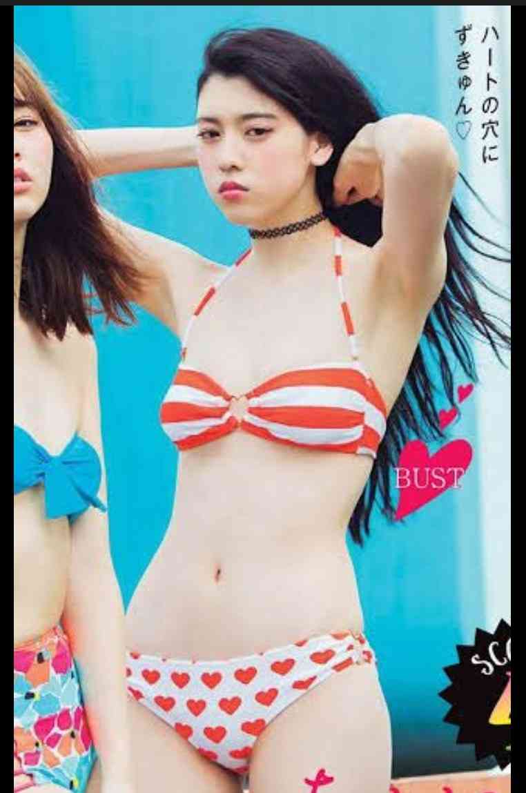 「見えてる？」三吉彩花　映画イベントの凄い衣装が話題「ジャケの下がとんでもない」「やばい」「誰かわからなかった」