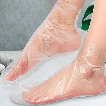 【助けて】足が臭い友達が家に来たがる【どう言う？】