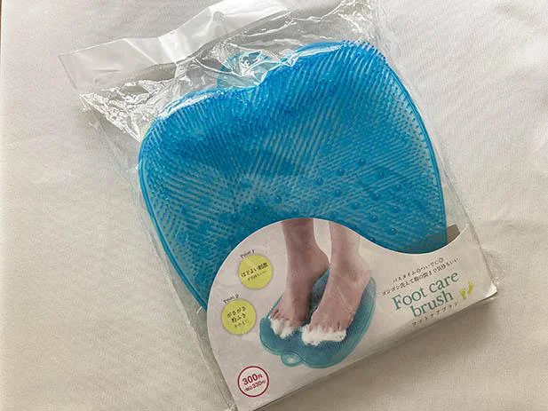 【助けて】足が臭い友達が家に来たがる【どう言う？】