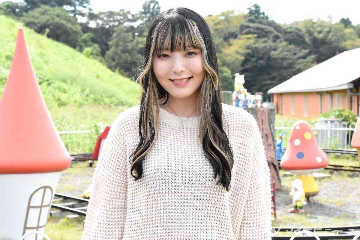 ドラマのヘアメイクやファッションについて語るトピ