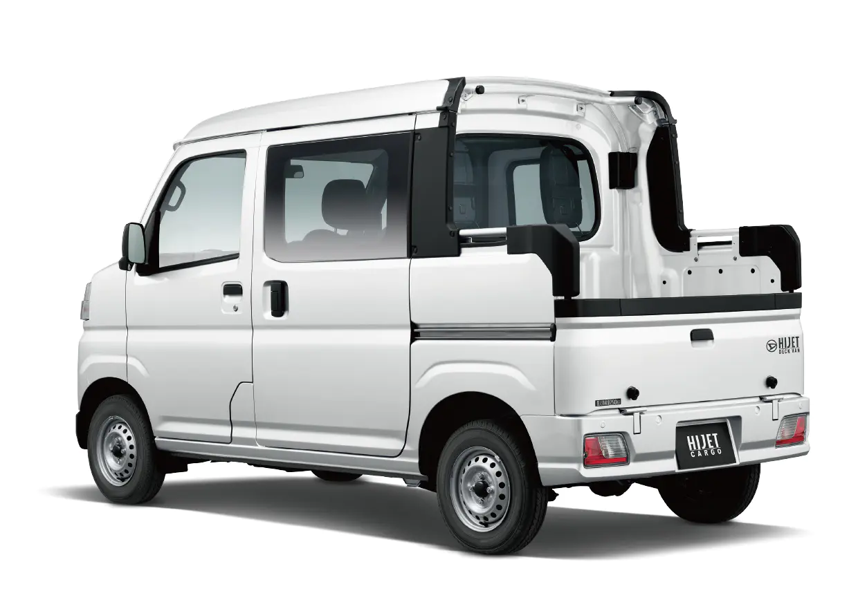 軽自動車に乗るオッサンは「恋愛対象外」なのか？ 20〜30代独身女性の4割が示した“車格フィルター”の正体