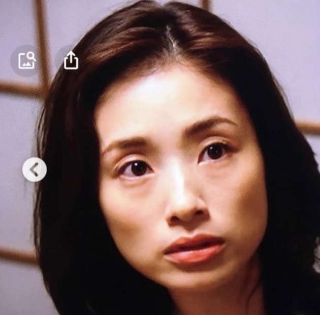 上まぶたが窪んできた！
