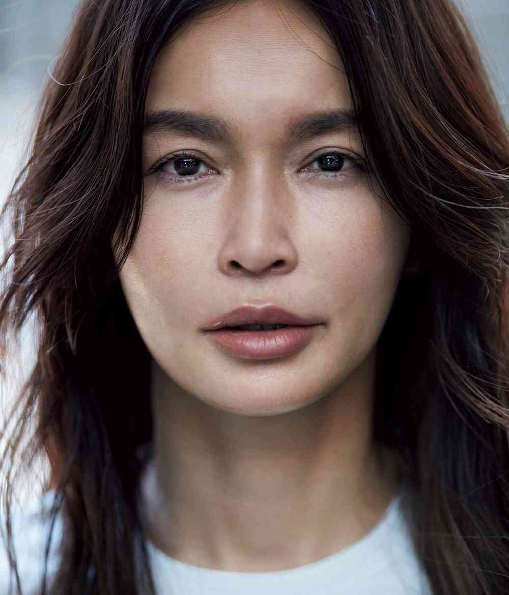 宮沢りえ、“太眉ナチュラル” な自撮り公開に戸惑う声…直近では “ドレスの肩ひも” で賛否沸騰の事態に