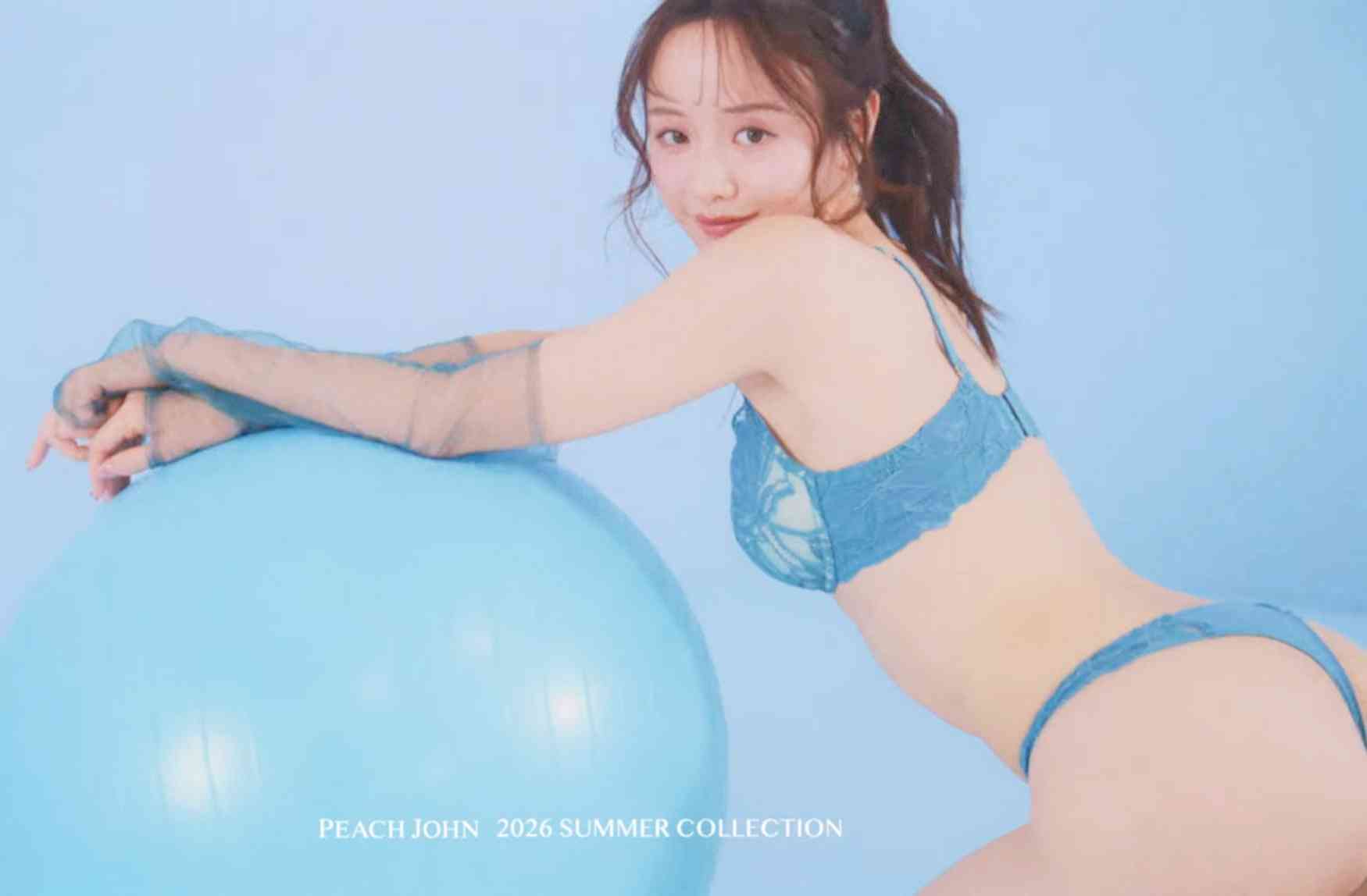 森香澄、ピーチ・ジョン新ミューズ就任　爽やか夏ランジェリー着こなす“アザーカット”公開