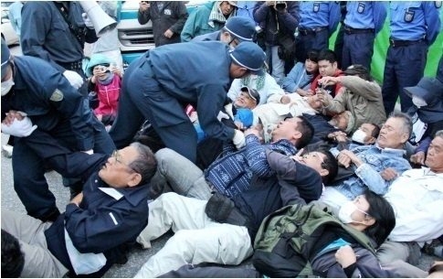 同志社国際高校、過去の研修旅行しおりに抗議活動参加の「お願い」文章　京都府が調査へ＜辺野古転覆事故＞