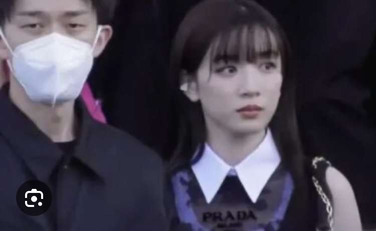 永野芽郁、元マネジャーとお揃いのブランドで“禁断の旅”　タレントが“退社した社員”と連絡を取るのは芸能界ではご法度、2人の関係に周囲は困惑 