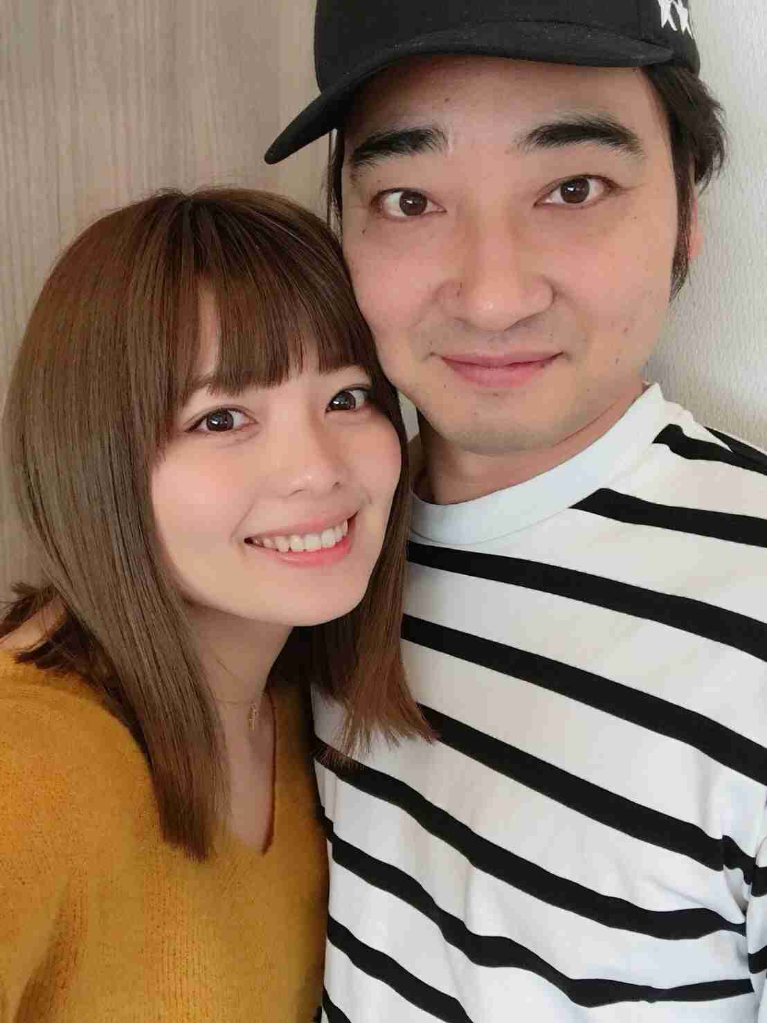 近藤千尋 次女の小学校入学式での夫婦コーデ披露に「絵になるわぁ」の声 夫はジャンポケ・太田博久