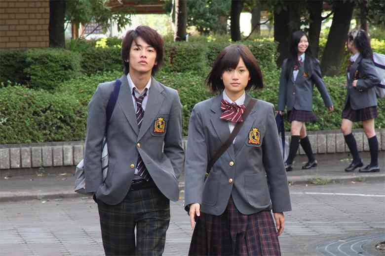 かわいい制服で学校に通えた人　PART5