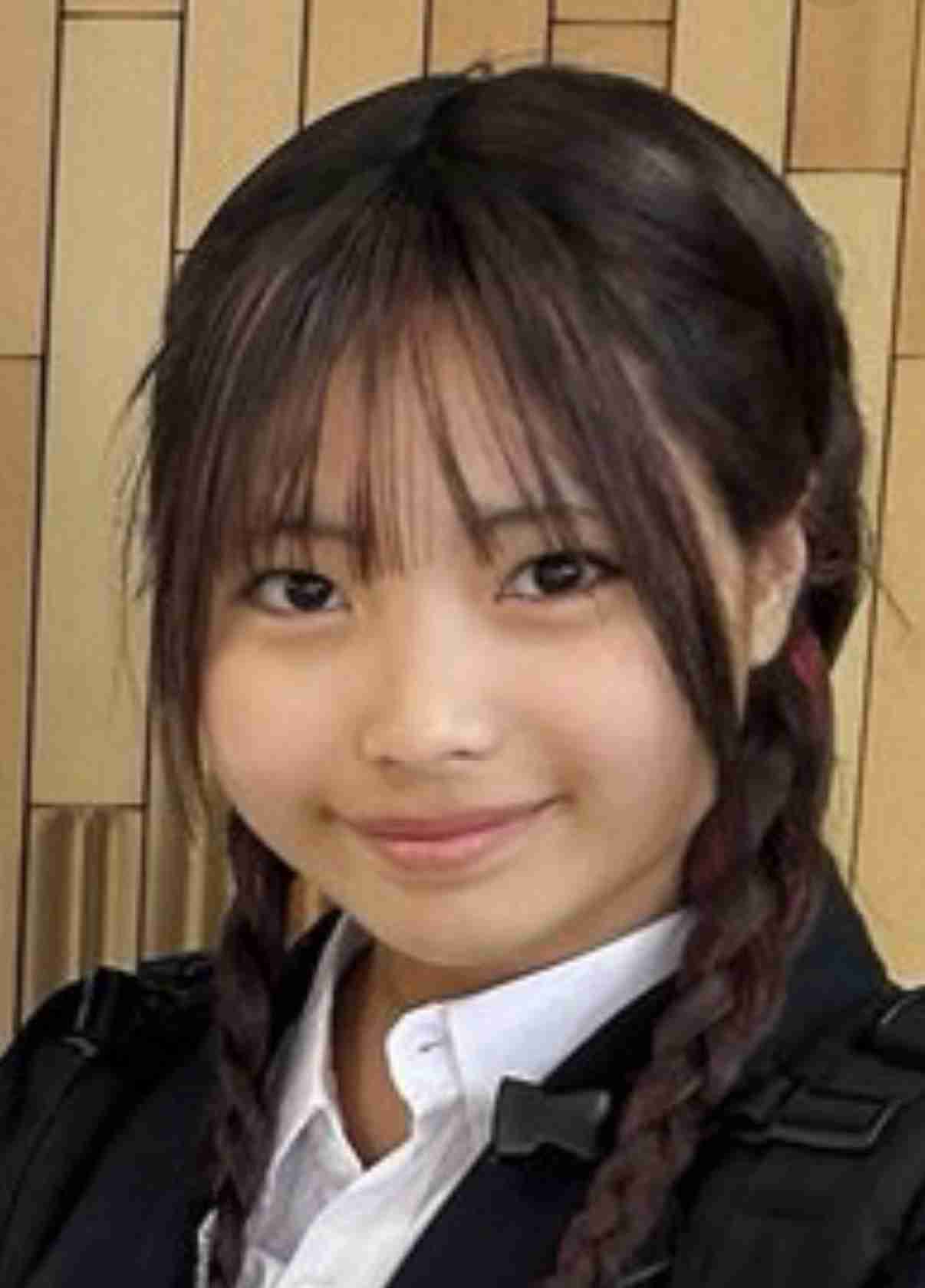 小学校卒業式ショットが“炎上”したギャルモデル・るみな（12）、雰囲気がガラリと変わった中学校入学式の姿に反響「全然30代じゃない！」「めっちゃ変身」