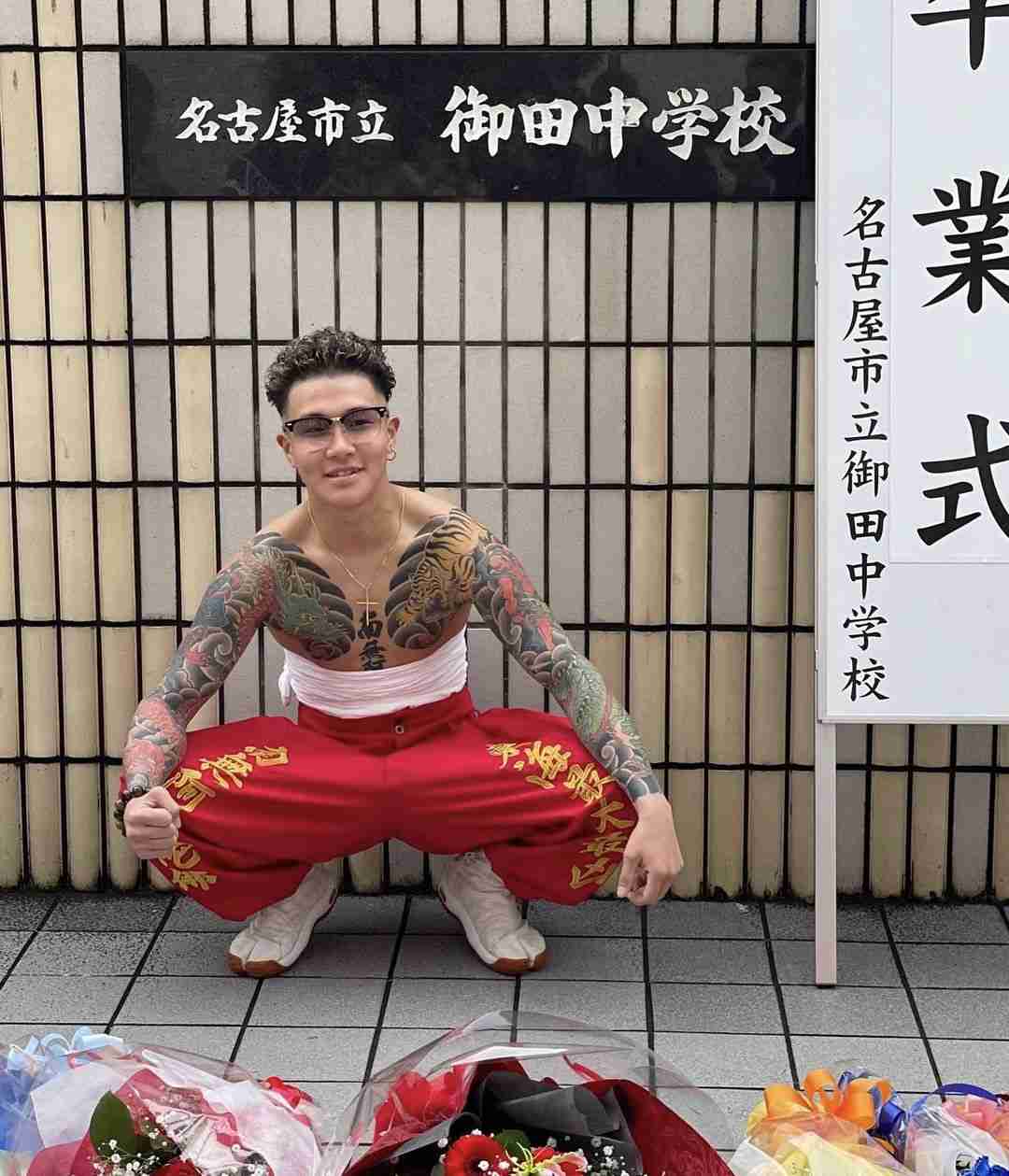 小学校卒業式ショットが“炎上”したギャルモデル・るみな（12）、雰囲気がガラリと変わった中学校入学式の姿に反響「全然30代じゃない！」「めっちゃ変身」