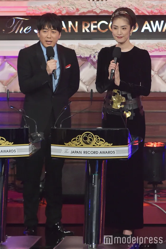 骨格が華奢だと分かる画像が見たいpart7