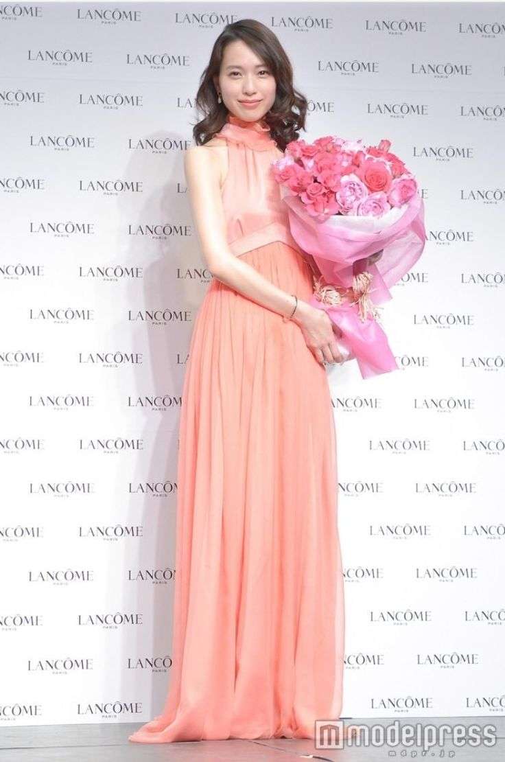 骨格が華奢だと分かる画像が見たいpart7