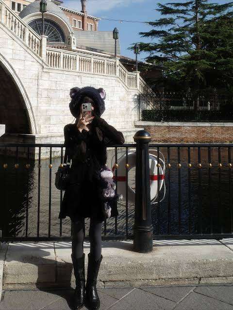 骨格が華奢だと分かる画像が見たいpart7