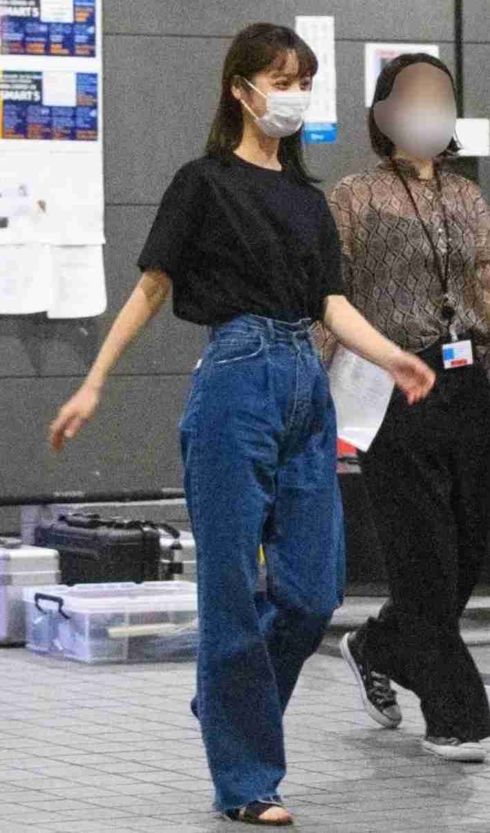 骨格が華奢だと分かる画像が見たいpart7