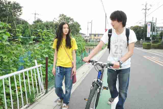 骨格が華奢だと分かる画像が見たいpart7