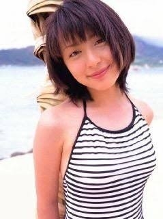 「美しすぎる」奥菜恵（46）、ファーで覆っただけ…肌見せショットに反響「ハーフのモデルさんかと思ったら」