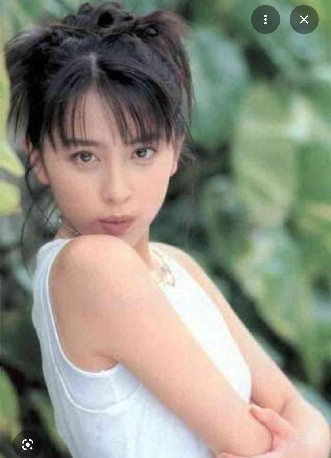 「美しすぎる」奥菜恵（46）、ファーで覆っただけ…肌見せショットに反響「ハーフのモデルさんかと思ったら」