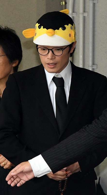 永瀬廉　結婚式にメンバーカラー“黒ネクタイ”で参加、「誰か教えてくれなかったのかな？」一部ファンからはマナー指摘も