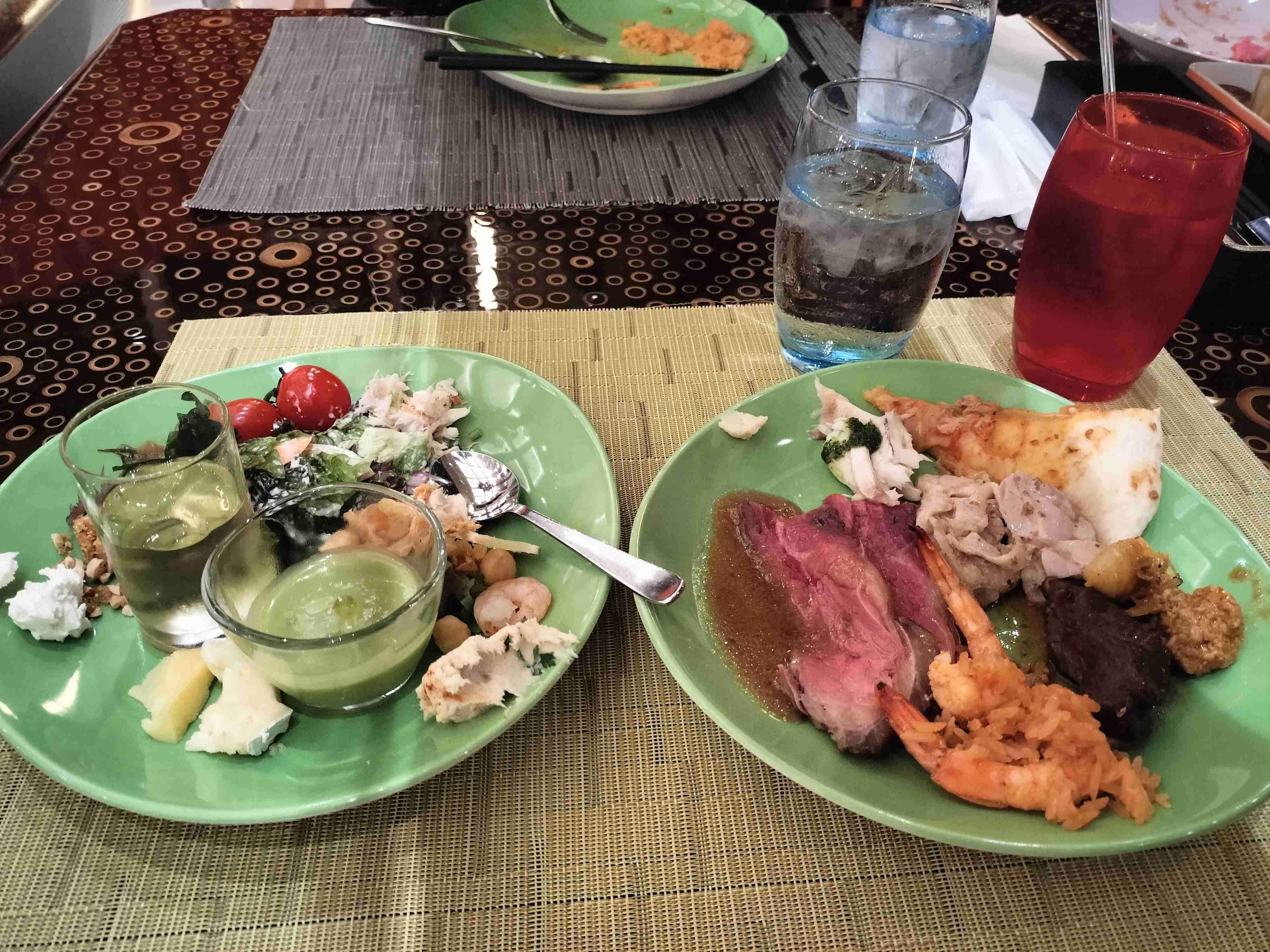 みんなの外食の写真を見せてください