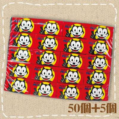 いろんな駄菓子を眺めながら、あーだこーだ言うだけのトピ