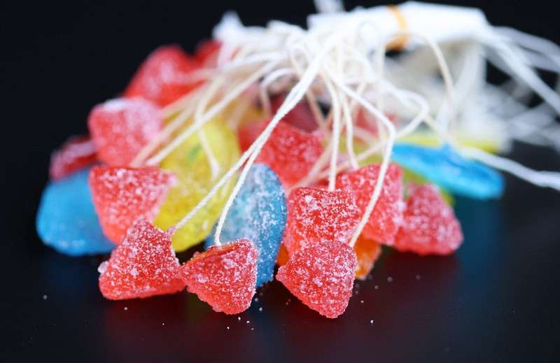 いろんな駄菓子を眺めながら、あーだこーだ言うだけのトピ