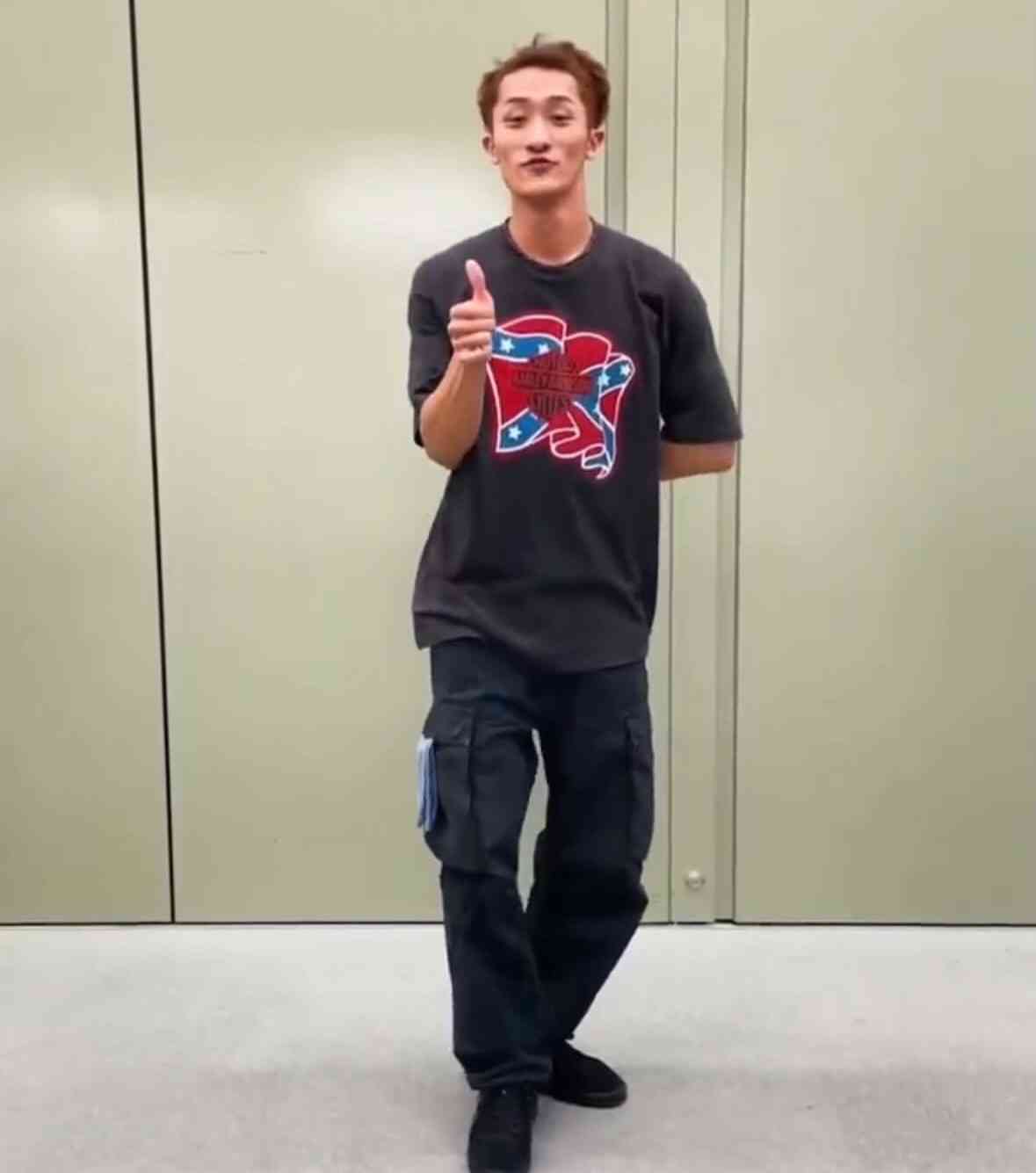 G-DRAGON、差別用語の書かれた衣装が議論に…事務所が謝罪「細心の注意を払う」