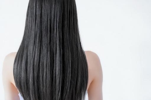 髪は何ヶ月に一回切る？