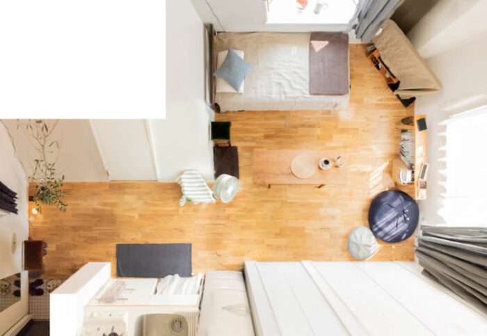 狭い部屋に引っ越した人語ろう