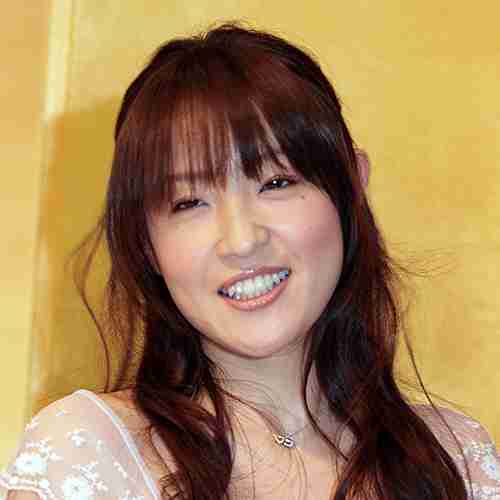 美人化が止まらない40歳・大沢あかね、肩出し大人の色気に「セクシーさにギブアップ」髪バッサリ激変姿も反響